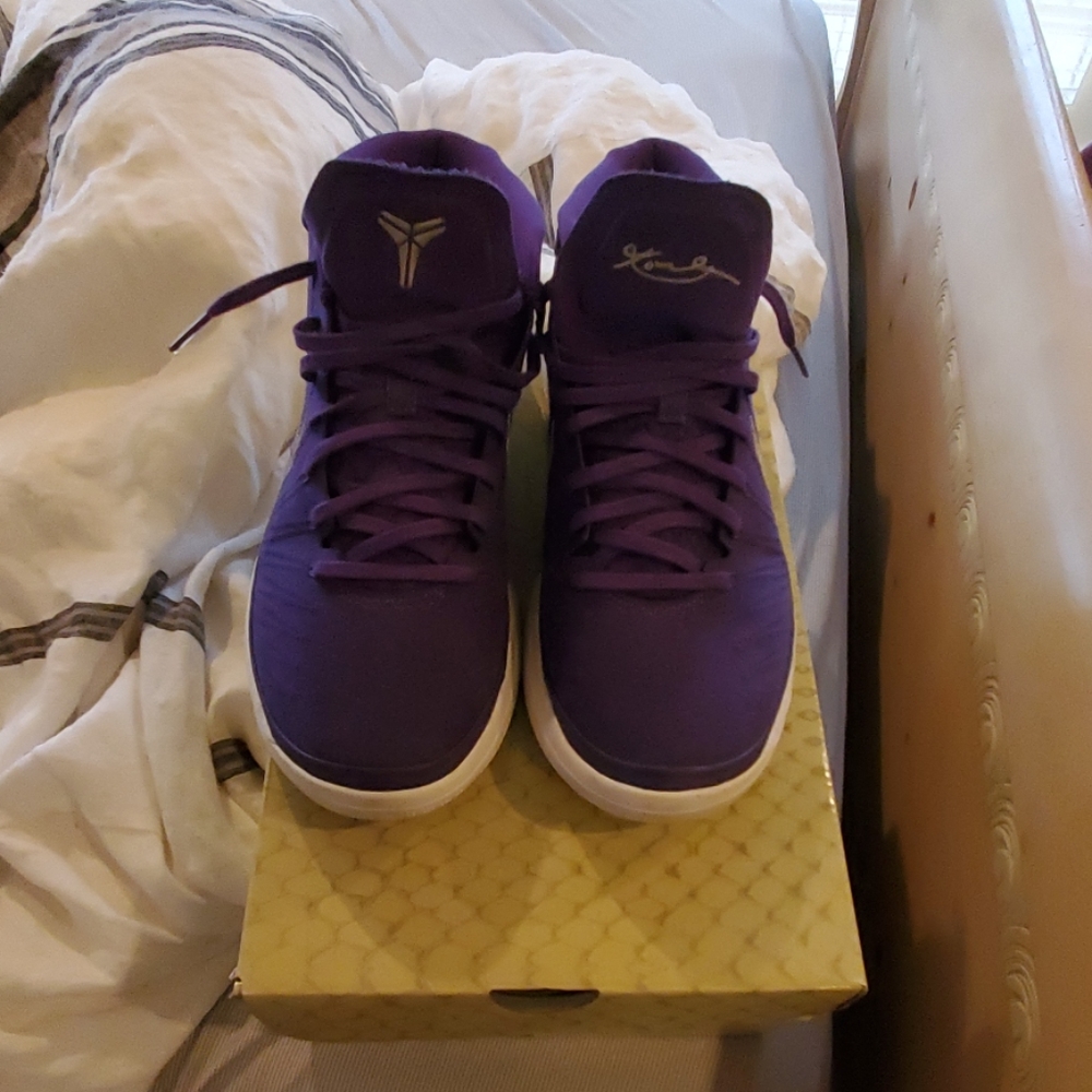 Kobe AD TB Promo Sneakers